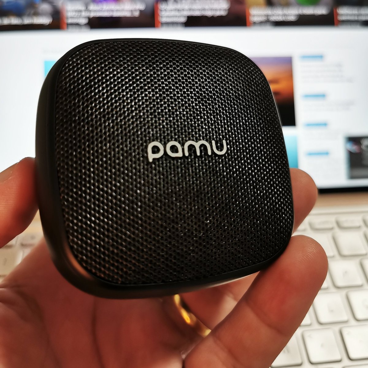 OficinadaNet's tweet image. O PaMu Slide chegou aqui para testar.

Gentilmente cedido pelo @criszacca que nos emprestou ele sem sequer usar 😍😍😍

E vou dizer, de cara aquela hype em cima dele agora faz todo sentido.

Espero que funcione bem durante os nossos testes, pois de cara já agradou.

#pamuslide