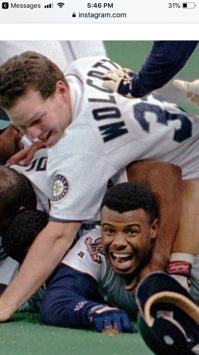 24 years ago Edgar drives in JR  to walk off the Yankees.