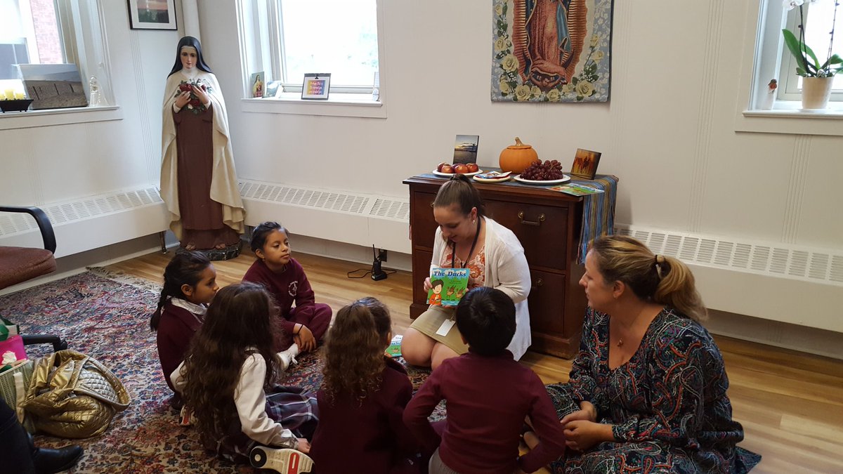 spsdanbury's tweet photo. Great day of learning for K-2 teachers @spsdanbury today with @LaurenKolbeck! @theruddocks @StPeterDanbury1 @daisybella14 https://t.co/tVhCV9fhfs