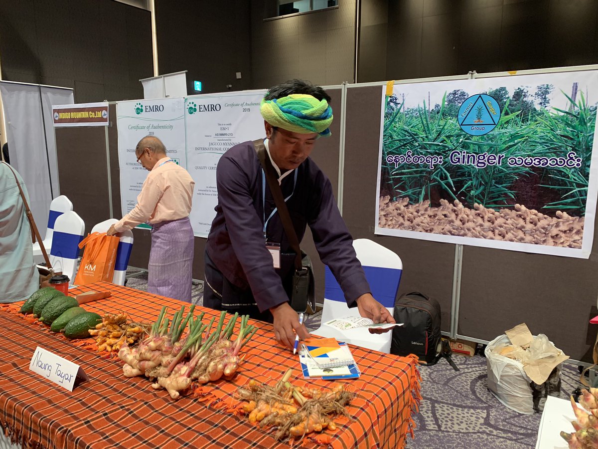LayThida's tweet photo. Business partners meet&amp;make linkages throughout #VCRD market actors relationship strengtherned-ready to welcome #investment in # agri-sector #Winrock #USAID https://t.co/0IUt98KY71