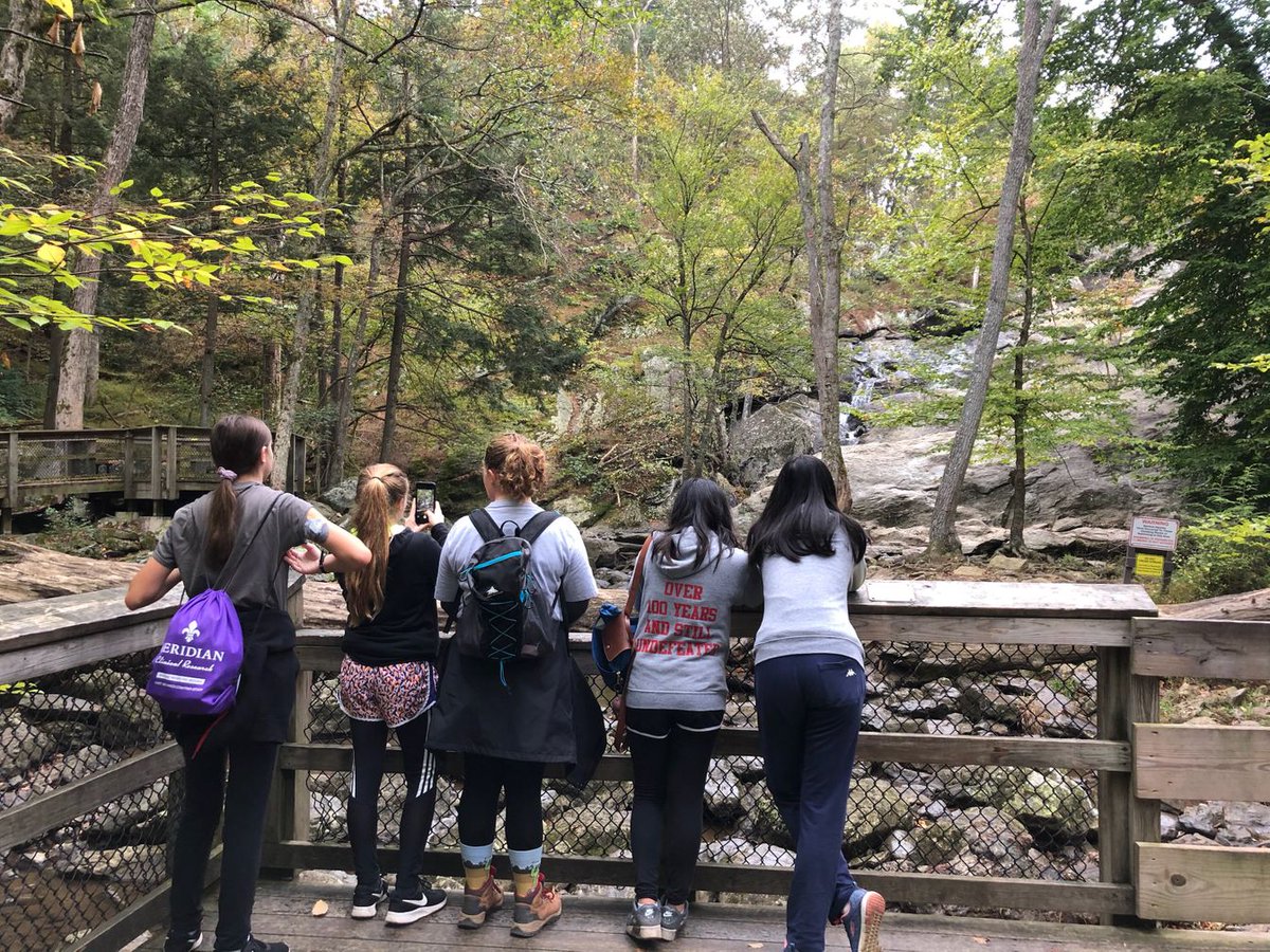 MadeiraSchool's tweet photo. Our Snails spent last weekend camping, hiking, stargazing, and eating s’mores at Catoctin Mountain Park! #weekendsatmadeira https://t.co/3nKpahNakA
