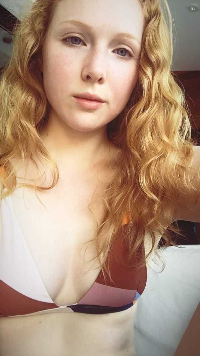 Happy birthday Molly C Quinn. 
