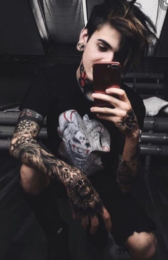 Look at me and I’ll blow your brains out -gain