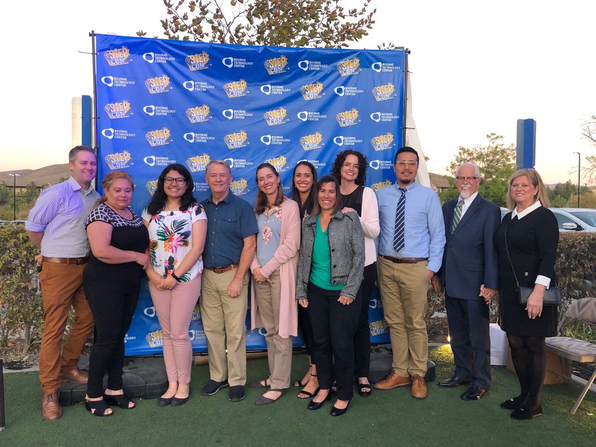 Lcarmenday1's tweet photo. β¦@STEPCon19β© Our awesome team! RUSD rocks! #rusdlearns #rusdstem #rusdscience #stepcon19 https://t.co/3PRO8cfzBq