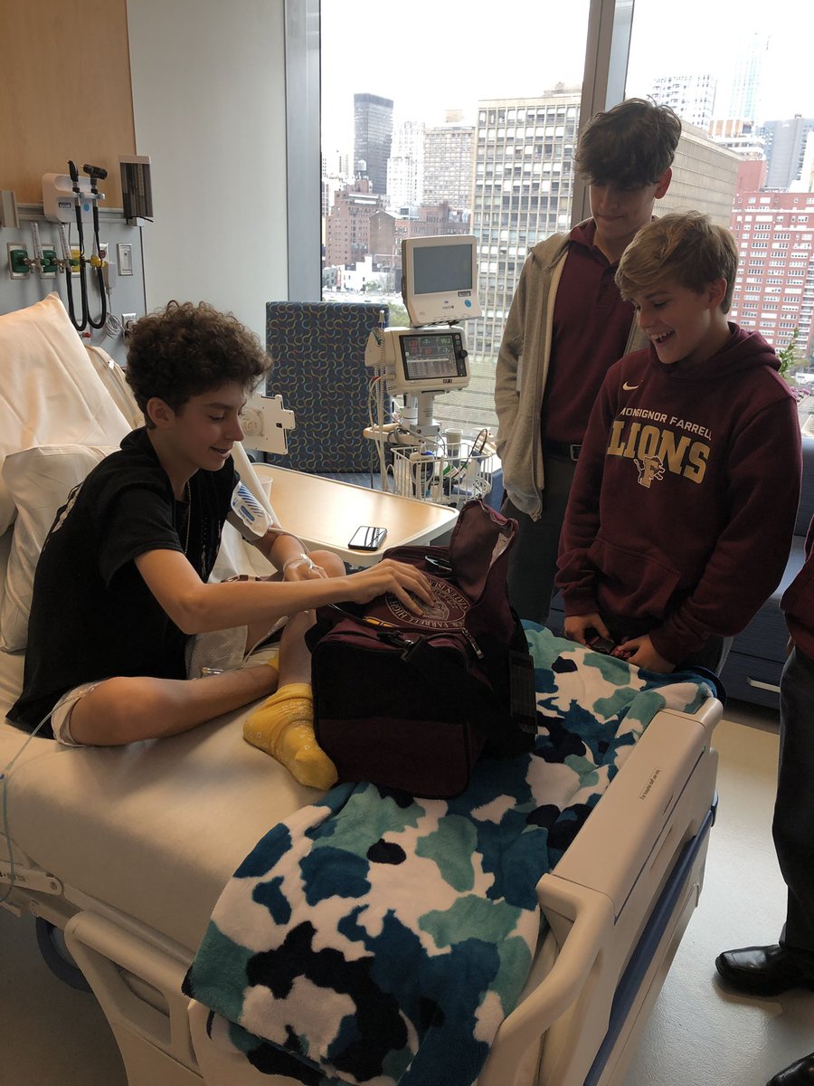 MsgrFarrellPres's tweet photo. BROTHERHOOD &amp;COMPASSION 🦁
So proud of our Faithful Men Ryan Edwards, John Caufield and Eliot Conti who paid a special NYU visit to our brave 💪🏼bro Vincent Gaglione. We love you and are praying for your speedy recovery. Thank you faculty member Daniel Bahno for all your support. https://t.co/0phIy1s8O1