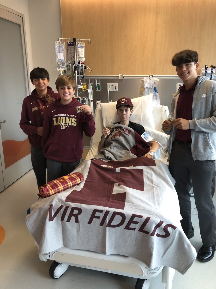 MsgrFarrellPres's tweet photo. BROTHERHOOD &amp;COMPASSION 🦁
So proud of our Faithful Men Ryan Edwards, John Caufield and Eliot Conti who paid a special NYU visit to our brave 💪🏼bro Vincent Gaglione. We love you and are praying for your speedy recovery. Thank you faculty member Daniel Bahno for all your support. https://t.co/0phIy1s8O1