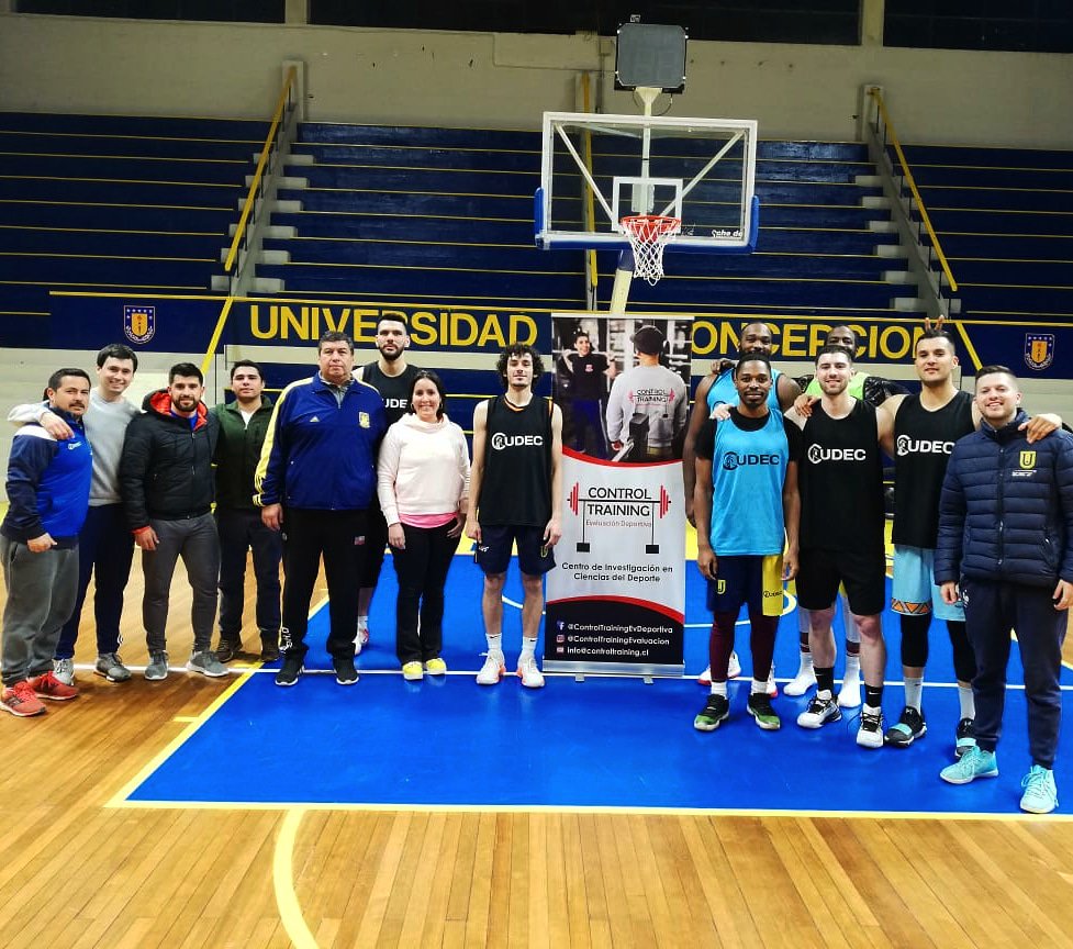 Jeloim's tweet photo. #ControlTraining Evaluación Deportiva, Centro de Investigación en Ciencias del Ejercicio 😍♥️🏀 Evaluando al equipo de #Basquetbol #UdeC #AlmaMater https://t.co/MpsxMCNSGw