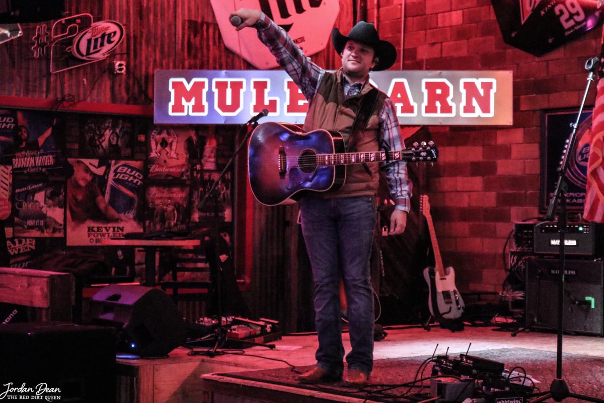 This Saturday <a href="/davidadambyrnes/">David Adam Byrnes</a> live! It’s gonna get country, tickets here outhousetickets.com/Event/m12321-D…