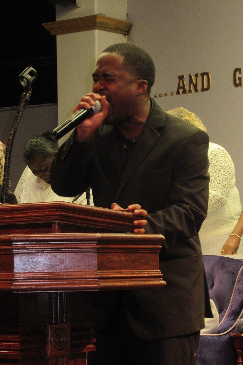 gworkschurch's tweet photo. Guest Speaker: Pastor Donnell McTyer “The Pattern of Prayer” 10.6.19. Subscribe to our YouTube channel (link in bio) for other sermons!
#Sunday #Sermon #ThePatternOfPrayer #FirstSunday #CommunionSunday #Life2019 #GreaterWorks #GWCC https://t.co/CD6pvS9pdn