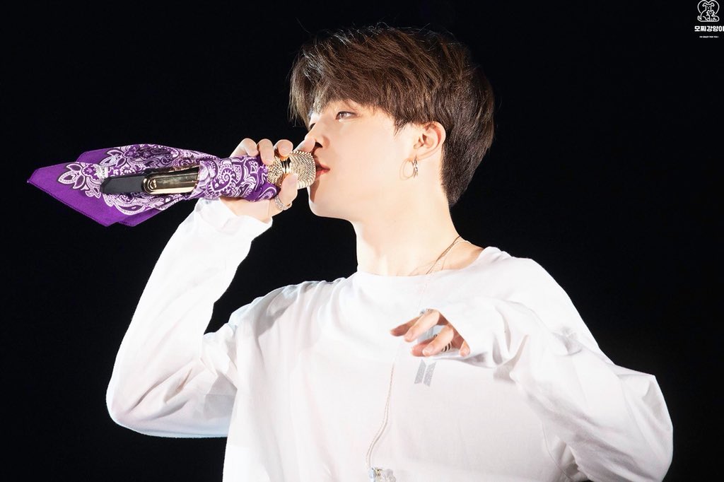 TrangTit7's tweet photo. #JIMIN #BTS @BTS_twt https://t.co/IOeyvoIKCu