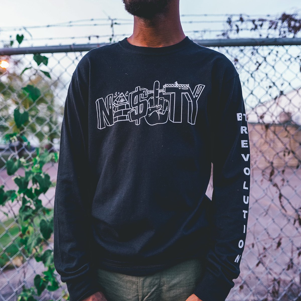 nastty614's tweet photo. It’s been a long time coming!!! AVAILABLE NOW!! @nastty614 
Link in Bio!!! #ShopLocal #SupportYourLocals #Columbus #Ohio #614 #LocalArt  #freelove #columbusohio https://t.co/VtKfv3lMrK