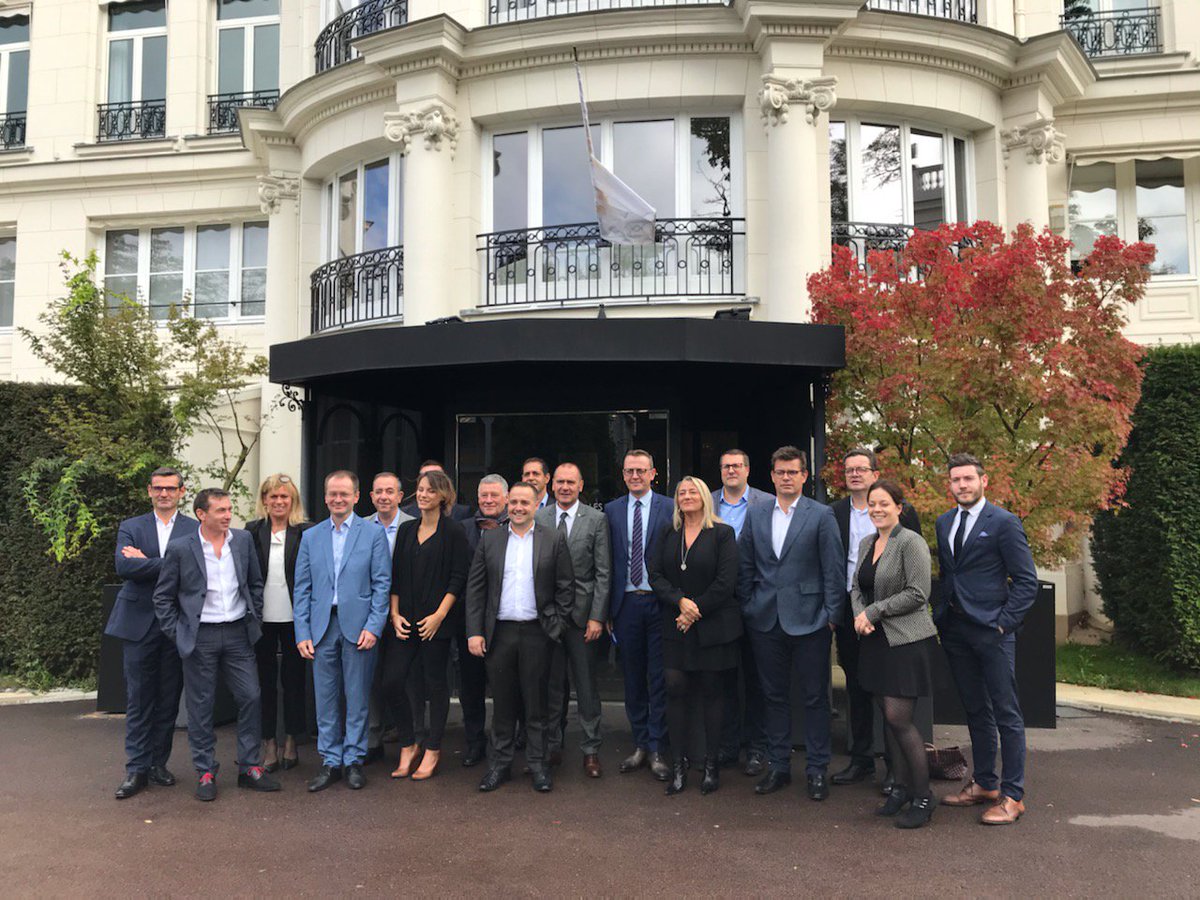 Via <a href="/MVKUrbanNews/">Martine Vankeerberghen</a> -  Promoteurs de @LCAFFB et partenaires des 9 chantiers-tests de l'atelier R&amp;D de la fédération, présentés à leur 3ème journée technique, au Pré Catelan, à Paris. 
cc : <a href="/BoucauxCh/">Christophe BOUCAUX</a>
