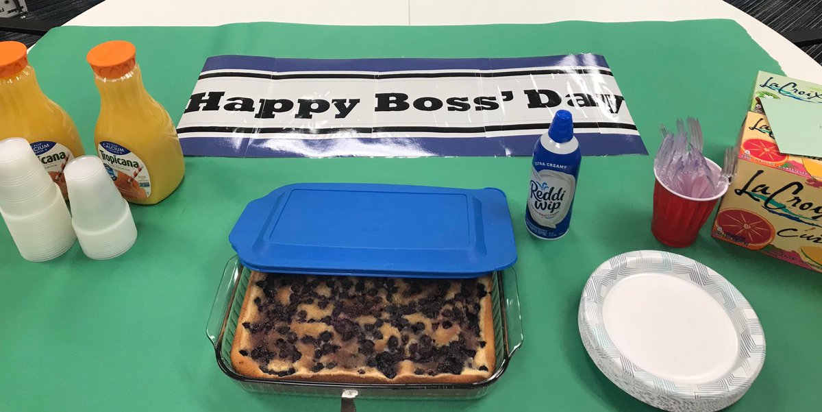 Celebrating our new boss. Happy Boss’ Day, Kristy!⁦<a href="/LakeshoreWO/">Lakeshore Elementary</a>⁩ ⁦<a href="/KJerniganWO/">Kristine Jernigan</a>⁩