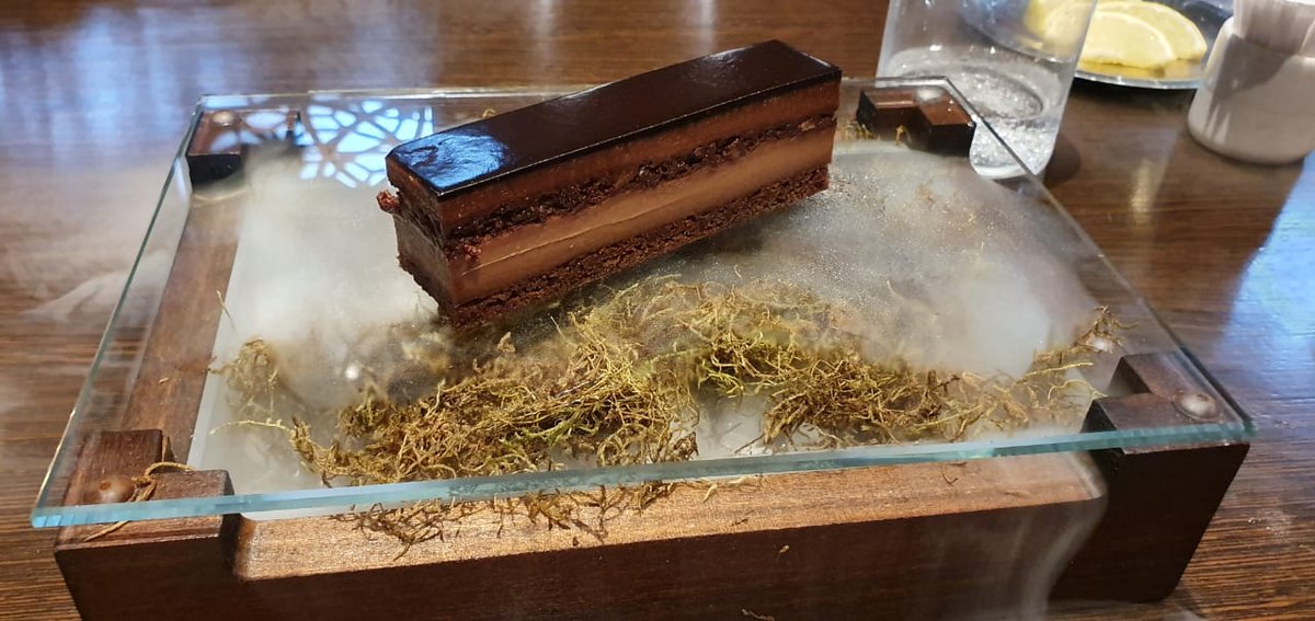 goplacesdigital's tweet photo. This is a Chocolate tart ring, sable Breton base, milk chocolate creme, flourless biscuit, Ganache, chocolate & coffee tuille, raspberries
#ChophouseNairobi recommends pairing with Drambuie, Scotland
#GoRadissonBlu #NewMenu #foodies @whthome @RadissonBlu https://t.co/s2ZLuTOXN4