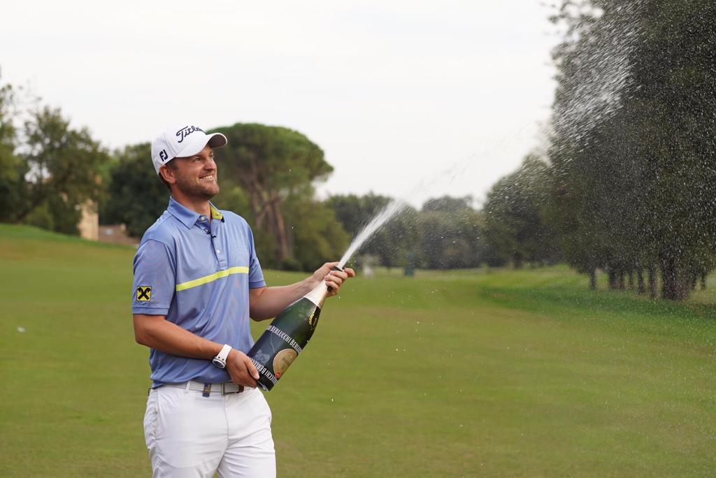 Un ringraziamento speciale a tutti coloro che hanno preso parte al 76° #Open d'Italia brindando al vincitore con una flute di #Franciacorta. Ancora congratulazioni a Bernd Wiesberger #cheers