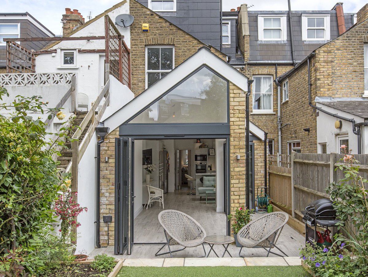 dontmoveextend's tweet photo. It's possible to create architecturally interesting features with your extension. Talk to us about getting creative with your build. 

https://t.co/cLhFL8JWH1

#Extension #WednesdayWisdom https://t.co/1ntJRdzIIH