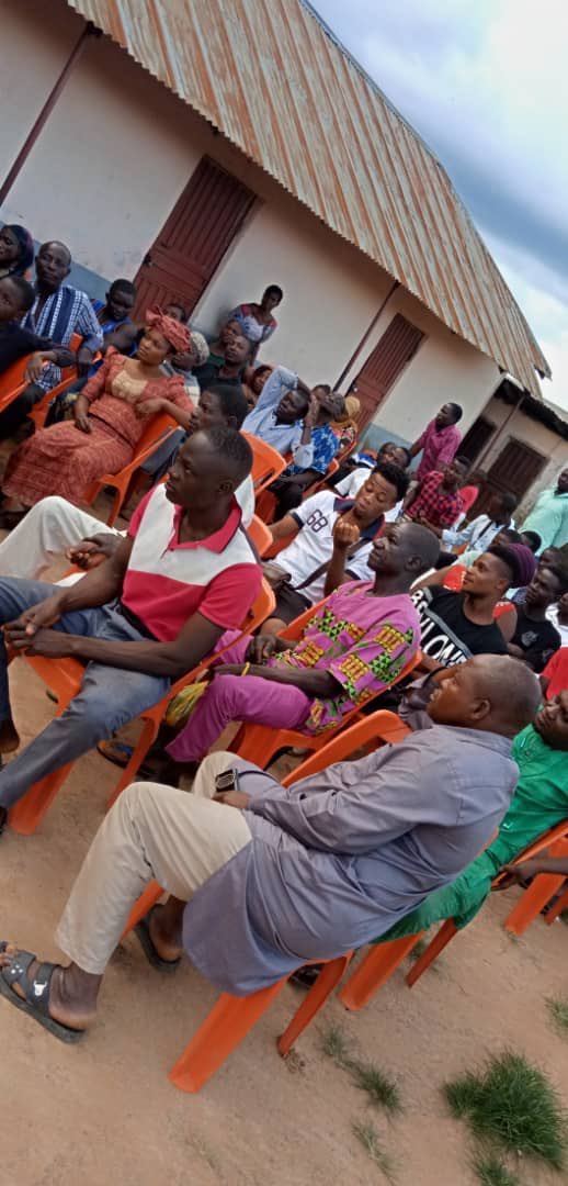 weshiftnigeria's tweet photo. We were in the Garam community of Niger State!
People all across the nation are not just tried of bad leadership, they are ready to bring change. When we meet, organize and act together, change can happen! #ReadytoSHIFT https://t.co/DNzydNXLpQ