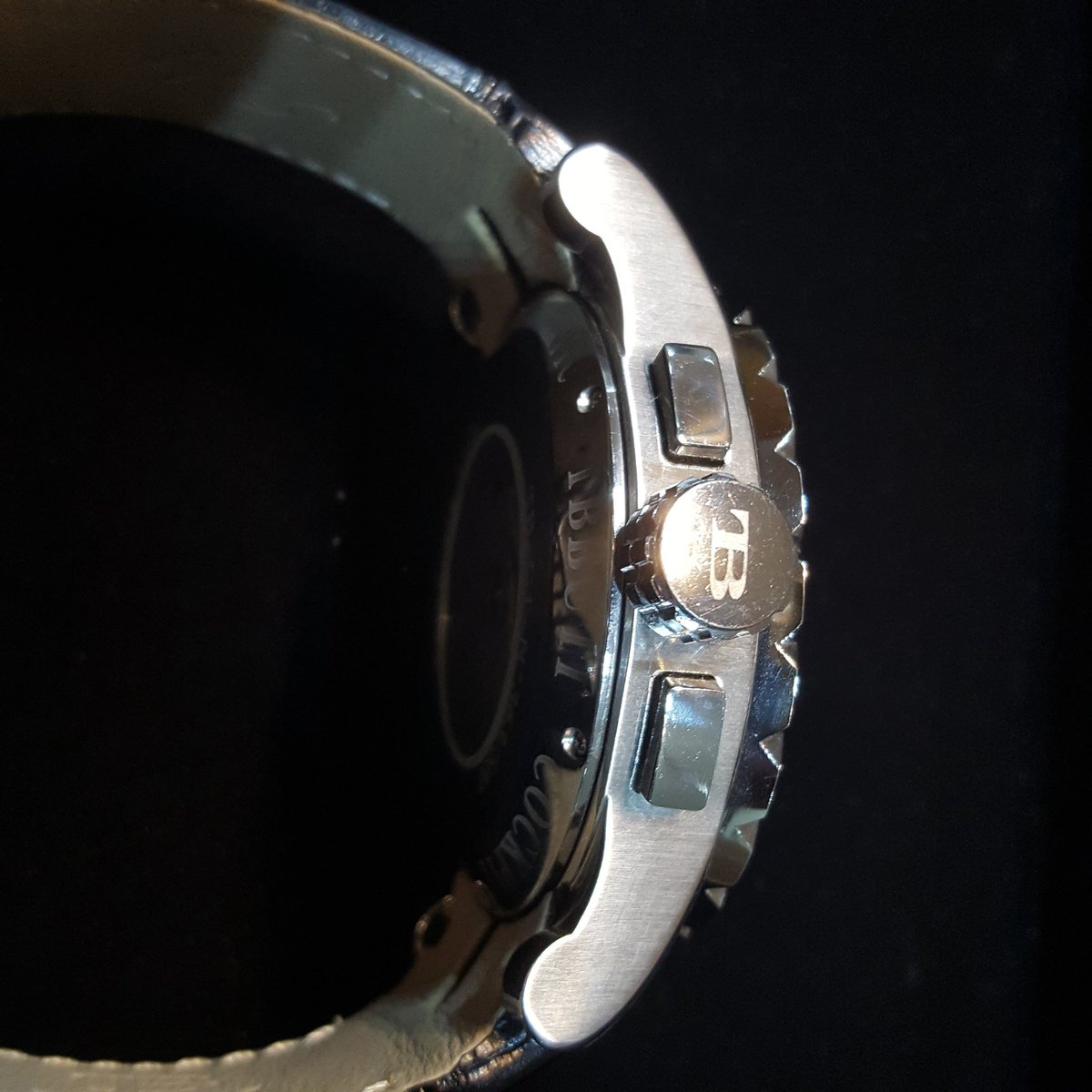 tbbuti's tweet photo. You remember this logo🎬🎬

For more information visit:https://t.co/39ZBmstYD0

#buti #tbbuti #watch #orbita #Yanic #shark #evont
#principessa #watchwinder #stealth #magnum #carbonium #chronograph #italy #Titanium #swissmade #return #reborn #geneva #watchmaking #vintage https://t.co/qgOyGD1BQt