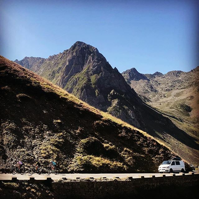 Got to love Van supported rides #taxi #vansupport #tourmalet #trainingcamp #coasttocoast #pyrenees #greatpyrenees