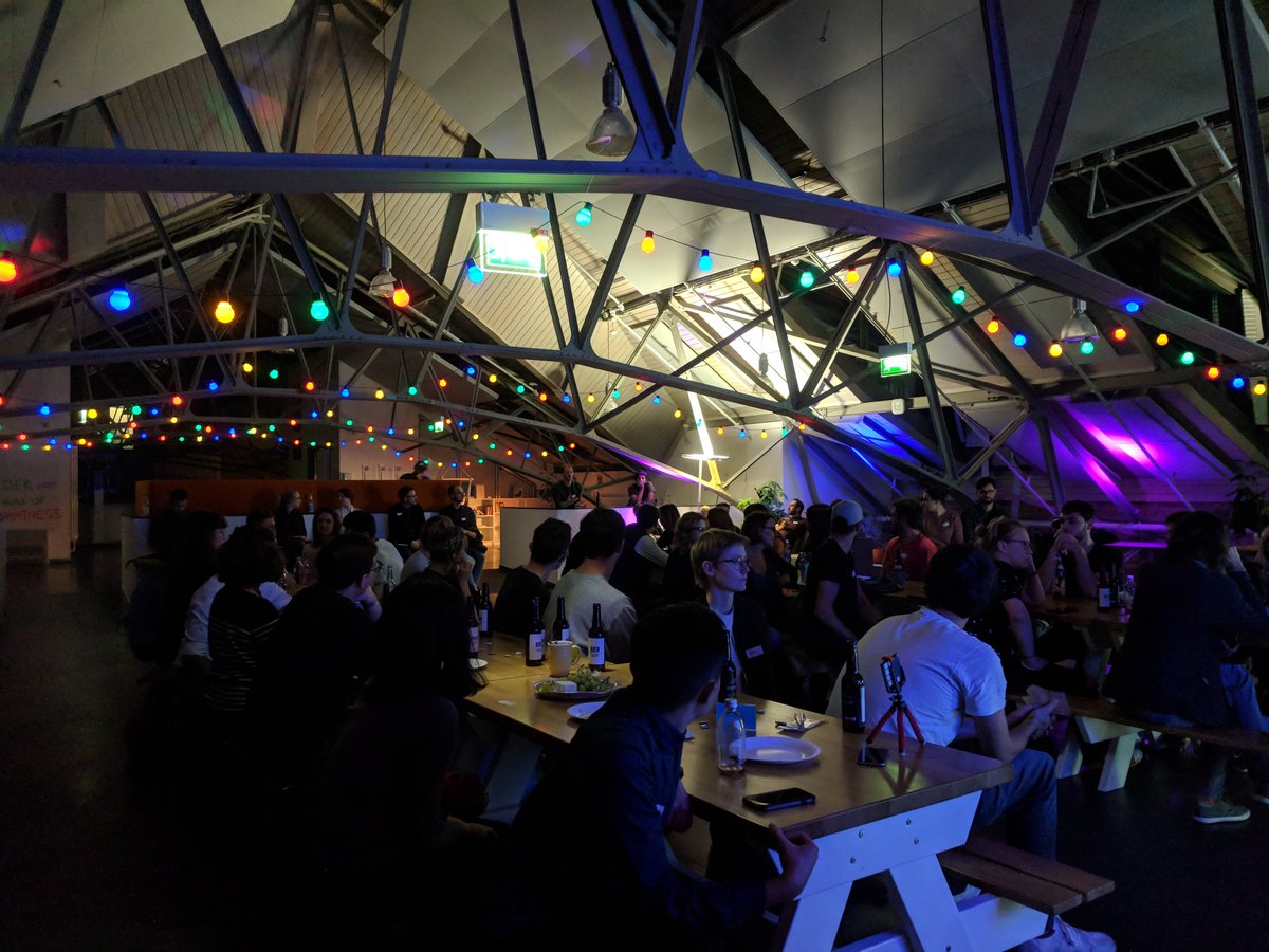 leoniebrewin's tweet photo. Excited for @DesignLabMeetup in Berlin tonight. We'll be welcoming @raffaelarein, Founder of Career Foundry to talk about designing the future of work and @itsleandrov will be sharing some tips 'n' tricks on the power of white boarding! https://t.co/RVT06a9HHI