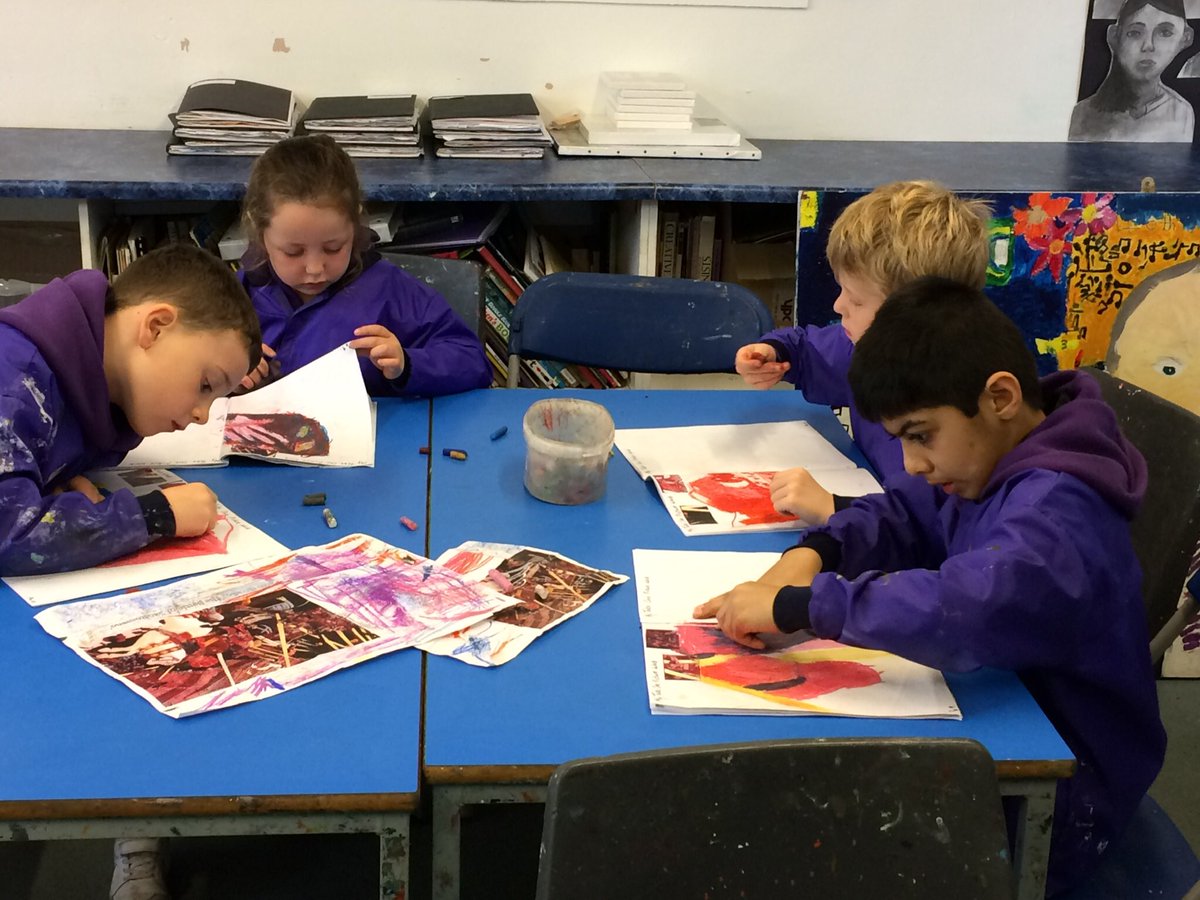 EPSArts's tweet image. A pupil led demonstration to show how to improve and refine a piece! @EPSForm2 #EPSAchieve