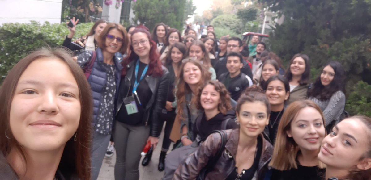 UlasSunata's tweet photo. #SOC2001 olarak 2016 BAU sosyoloji mezunumuz Meltem Ezer ile karşılaştık, bizim rehberimiz Bienalde 💓 https://t.co/t28uYafUUF