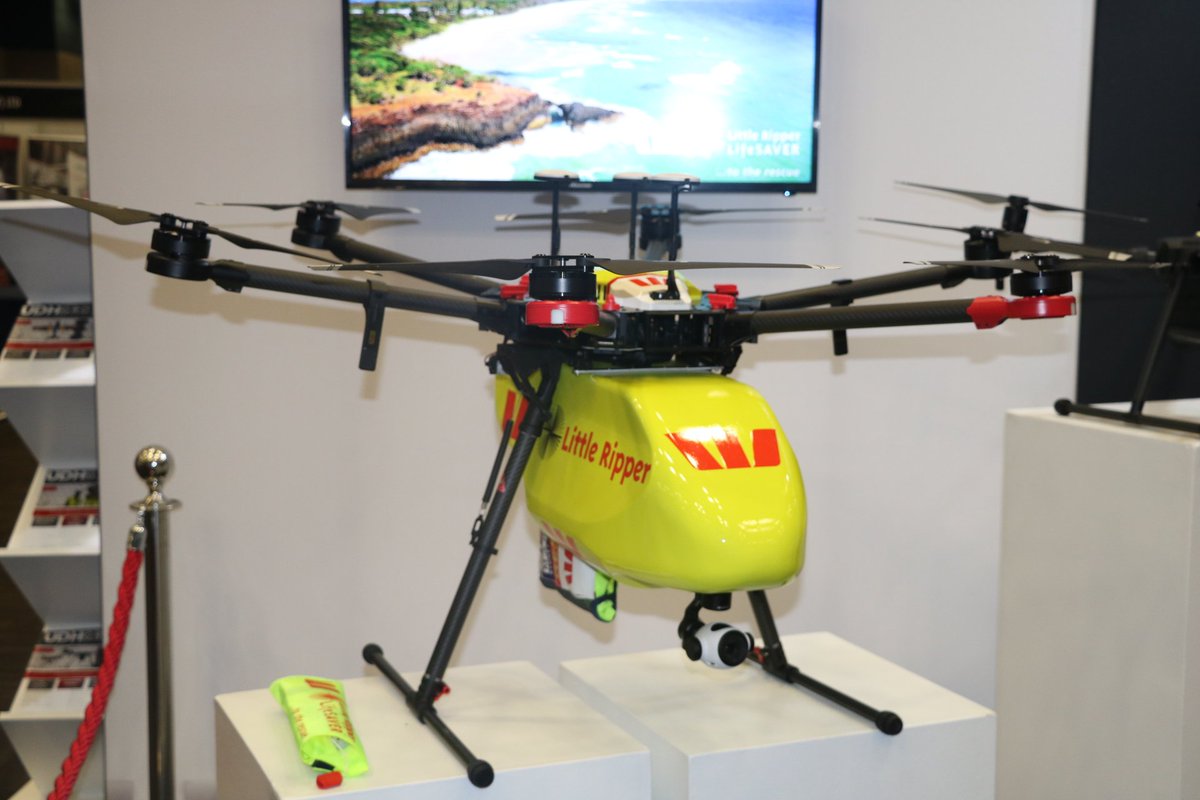 eThekwiniM's tweet photo. Day 2 of the #DroneCon2019 is kicking off with Drone demonstrations.

The Drone Conference is one of the continent's largest drone conferences focusing on African solutions for commercial drone industries.

#TheFutureOfWork #4ir

@DroneConZa https://t.co/t1ivIHHEOU