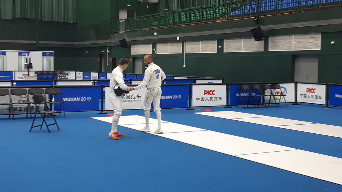 FFCEB's tweet image. Neisser se prépare sérieusement pour la compétition qui démarre ce vendredi en Chine🤺 Petit photo également en uniforme 🤩 #cism2019 #worldmilitary #escrime #fencing