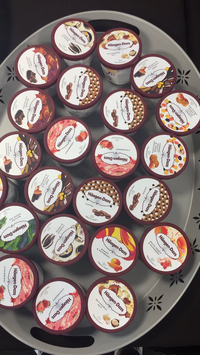hamlett_frances's tweet photo. Our #Singapore teams are working hard in preparation for Judging Session 1 - loading them up with afternoon sugar 👌🏼 #DerivHack2019 @Barclays @ThinkRiseGlobal @ThinkRiseLDN @ThinkRiseNY https://t.co/kZU9dzErkK