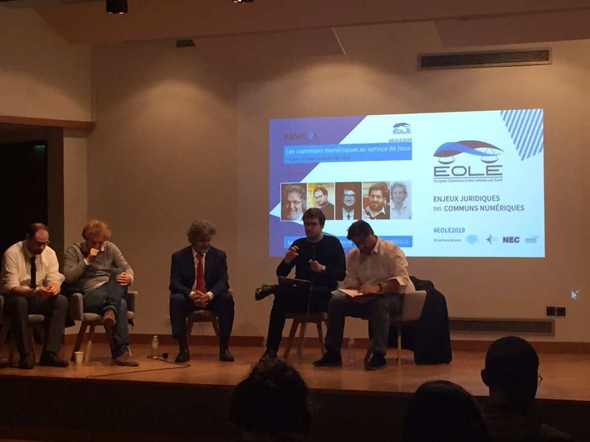 RaynaudArsud's tweet photo. Que sont les communs numériques?
Quels enjeux juridiques?
Comment mutualiser nos informations juridiques?
Tout est expliqué aujourd’hui 
#eole2019 #incubateurbarreaudemarseille #barreaudemarseille https://t.co/H9NdjCjA1h