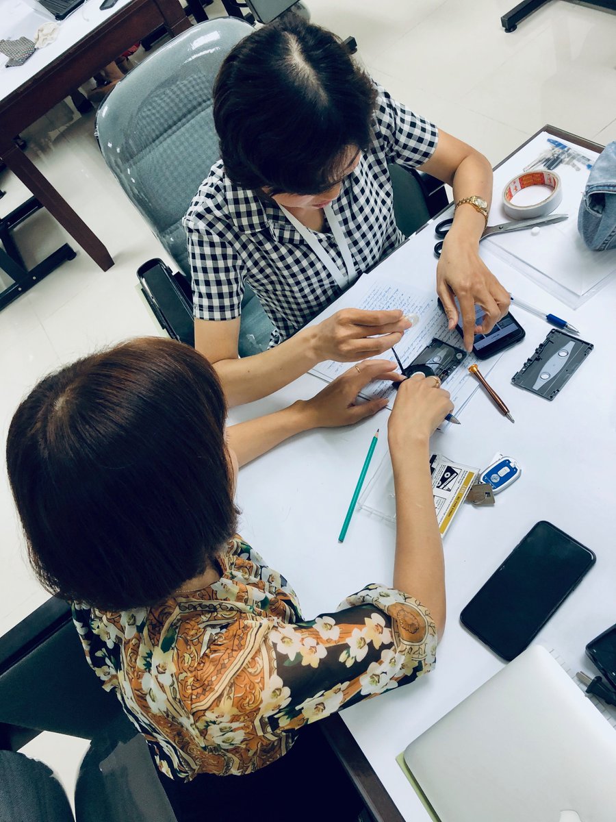izuberi's tweet photo. The day is ending at the #National #Archives of #Vietnam with hands-on tape #audio & #video #tape #repair under the guidance of Mick Newnham! 😀
#SOIMA2019 #NAVTraining #FieldProject #AVArchives #WDAVH #avpres #handsonlearning https://t.co/VwQPrT9nJa