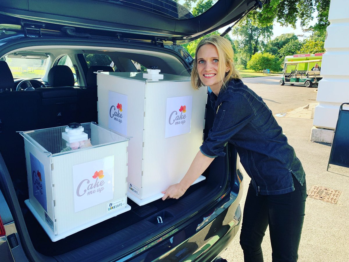 I’m working on how to make my business more eco/friendly and one way I do this is by using my <a href="/CakeSafe/">CakeSafe</a> 👌