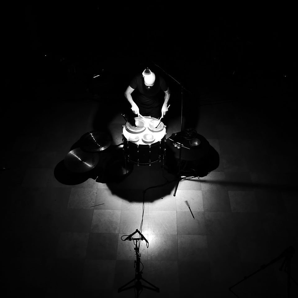 TO_NIGHT of Drumming IV. 🌔🥁
Welcome to the fourth evening at Café Central where only drummers and percussionists are invited to play.3 solo projects, very different but so complementary :)🥁🌔
All info on lecafecentral.com #brussels #bruxelles #drums