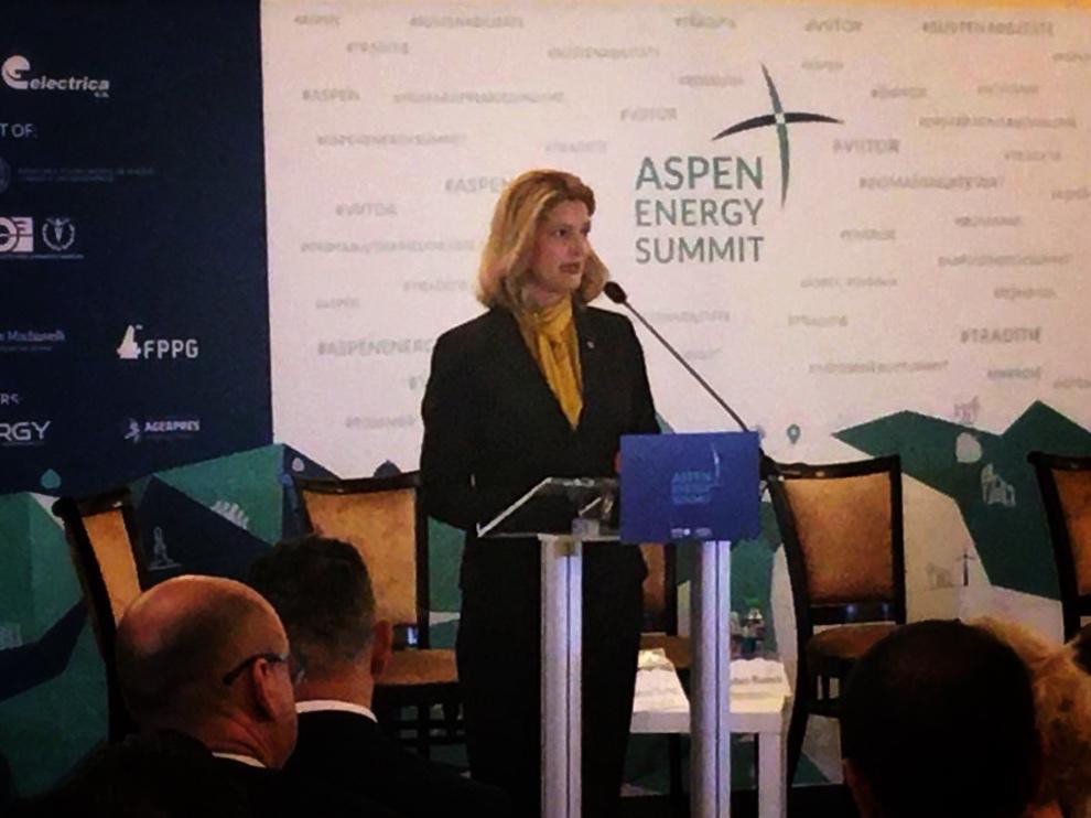 Glad to deliver the keynote speech at ⁦@aspen_romania⁩ Energy Summit in #Ploiesti 1 of our country’s energy capitals #Romania🇷🇴will further EU’s #EnergyUnion & strengthen energy #TransatlanticPartnership, consolidating its role of key #EnergySecurity player in the region