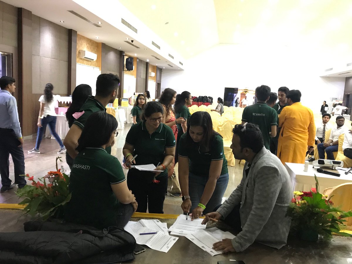 madhurima0101's tweet photo. The food truck challenge inspired thought leadership, creativity, and collaboration!  #InfiniteTalent2019 @saplabsindia https://t.co/L6sruE1Iht