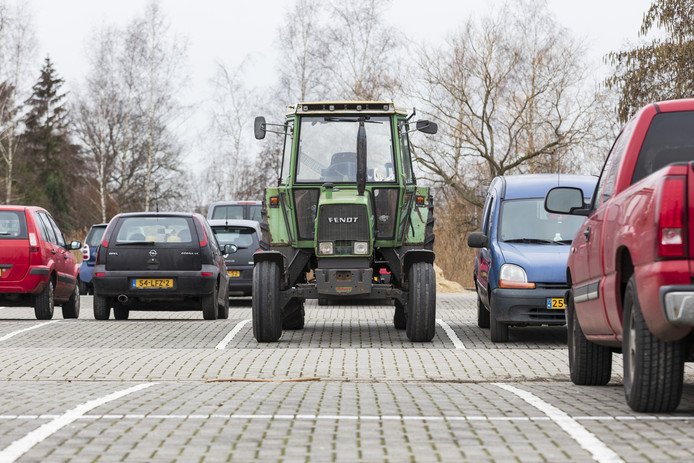 De Uithof tweet media