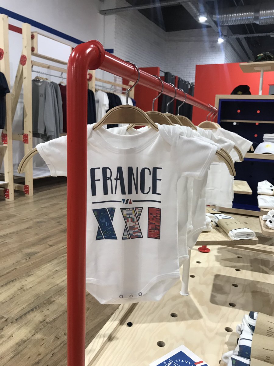 Bonne nouvelle : le tour de France de l’achat français continue !! Retrouvez la nouvelle boutique « Vive la France » à <a href="/villemarseille/">Ville de Marseille</a> au centre commercial @lesterrassesduport avec toujours plus de vêtements et produits certifiés Origine France Garantie 🇫🇷 ♻️
