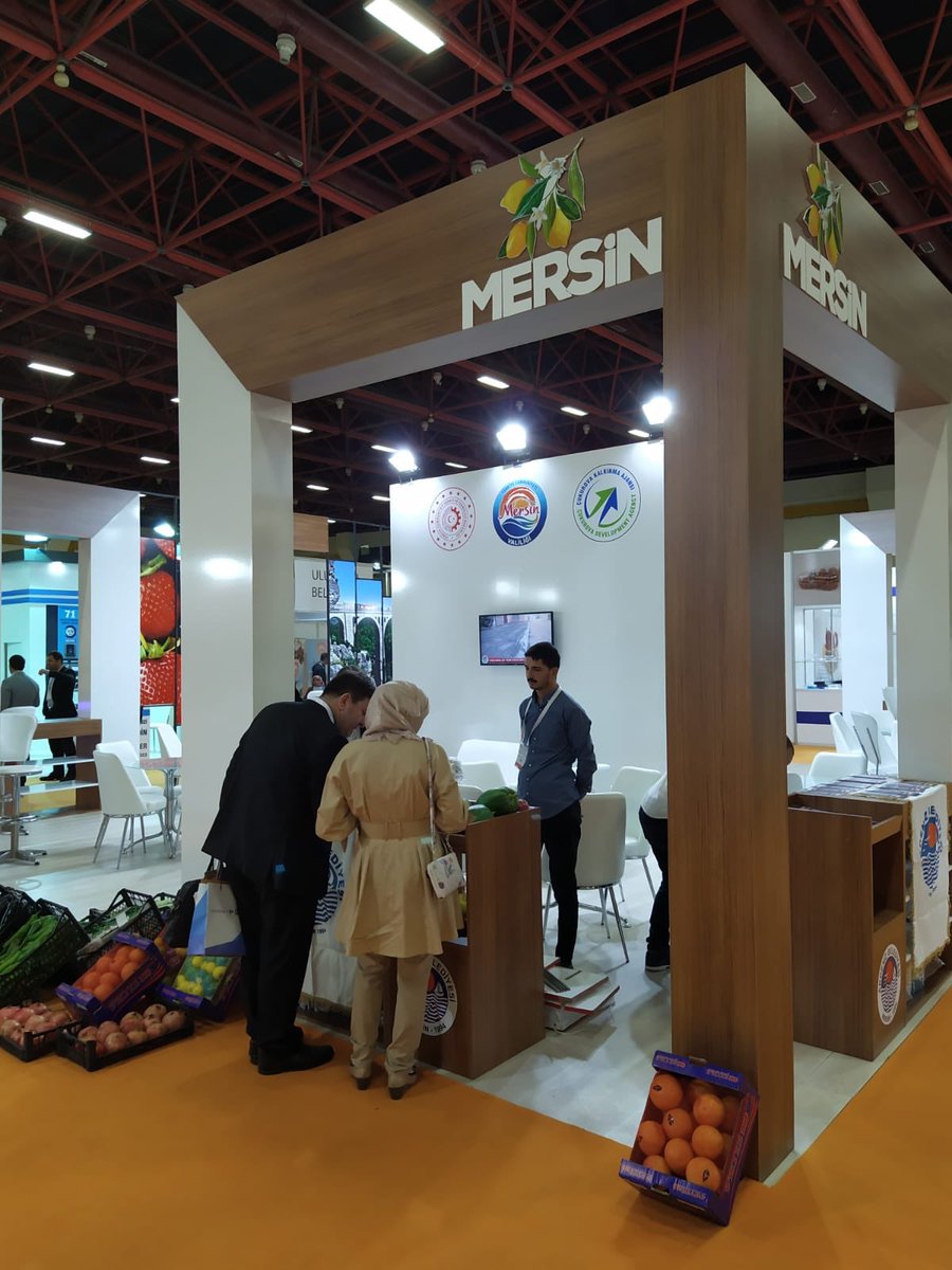 Türkiye nin yaş sebze ve meyve alanında tek fuarı olan 'İnterFresh Yaş Sebze Meyve, Depoloma ,Ambalaj ve Lojistik Fuarı' Antalya Expo Center'da başladı. <a href="/Euroasiainterf1/">InterFresh</a>
