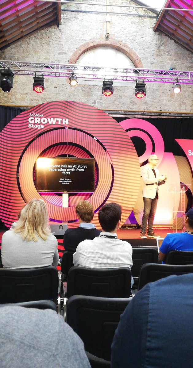 nandamartins31's tweet photo. 75% of enterprise will use AI by 2021
#SaaStock19
#workertech
#inboarding
#inclusion
#mattrogers
#google https://t.co/8mCbsjyLGW