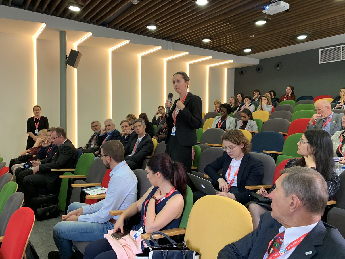 riannagonzales's tweet photo. The youth are asking demanding questions on their roles and GWP’s role in youth and it’s connection to a water secure world @GWPCEE @GWPnews #youthleaders #waterinfluencers https://t.co/UazTUHmpax