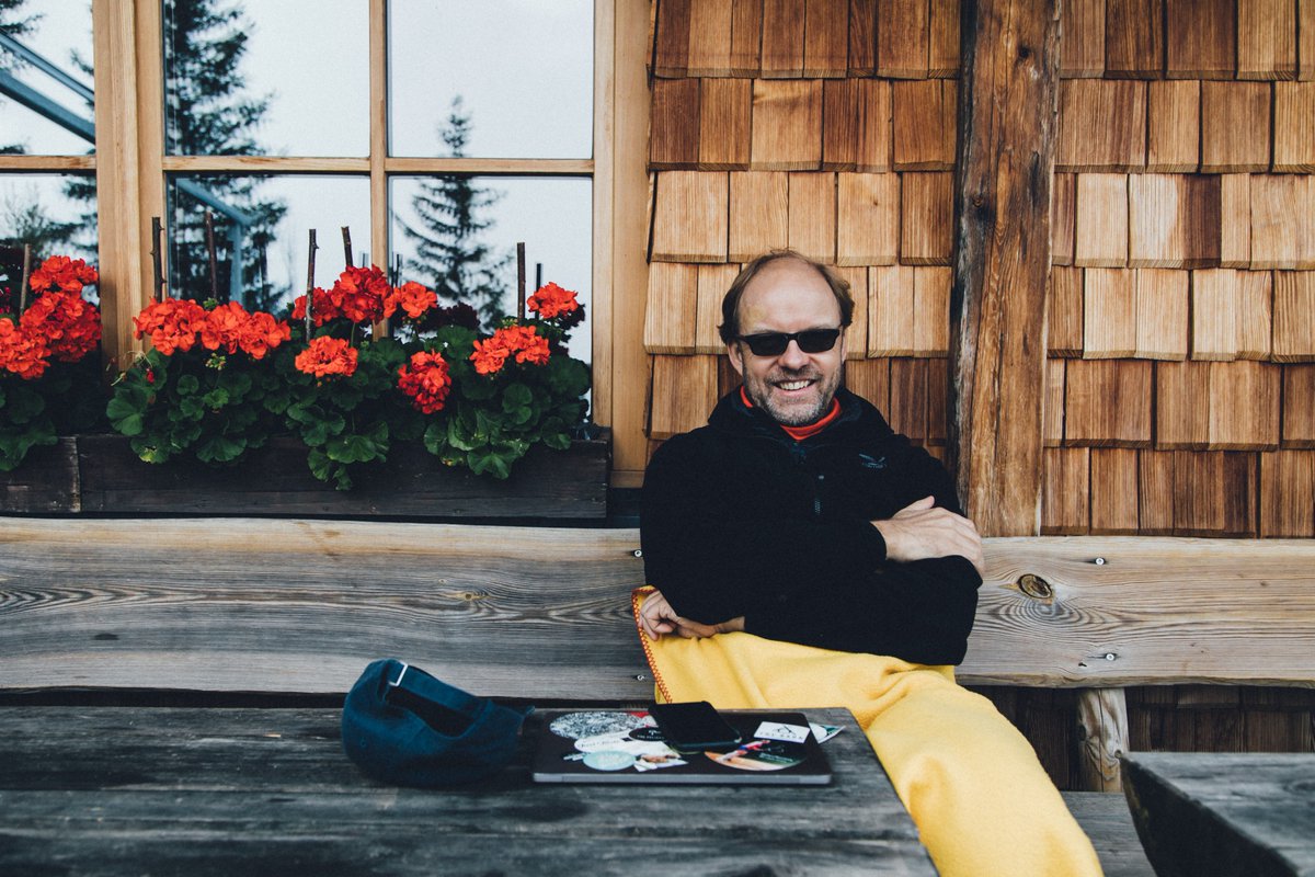 BernhardKerres's tweet photo. Endlich Zeit für Wichtiges! Der @Schumbeta #superKMU Summit von 14. bis 16. November in den Alpen. Mit @offenbacher, InhaberInnen der Unternehmen, die die Wirtschaft vorantreiben, und mir :)
https://t.co/bytrU2emQJ #leadership #management #kmu #sme #berge #entrepreneur https://t.co/jlH0hI7Tyk