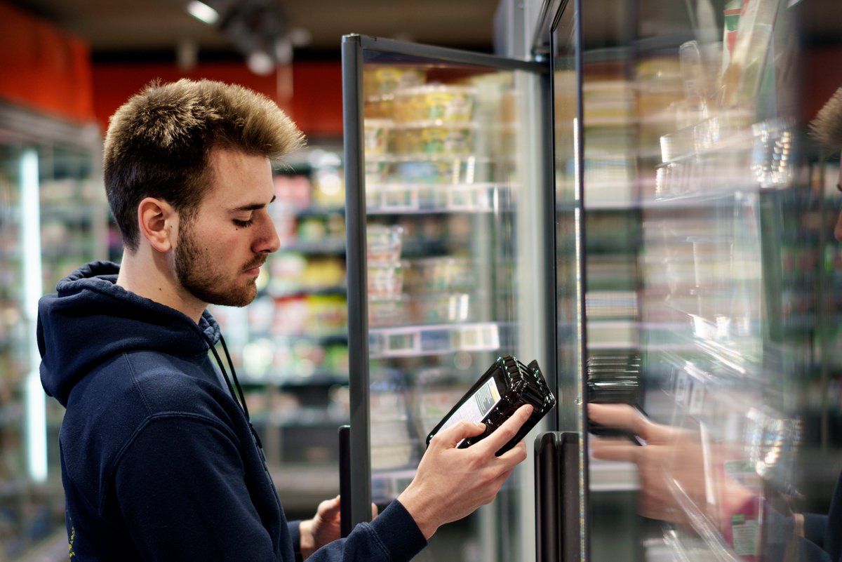 citeofrance's tweet photo. [THREAD] Non au #suremballage, oui au juste emballage ! Pour la Journée de lutte contre le #gaspillagealimentaire, focus sur le rôle du packaging et de l’#écoconception pour à la fois protéger le produit et réduire l'impact environnemental. Cliquez sur le post pour la suite 👇 https://t.co/n0zBkkVl6L