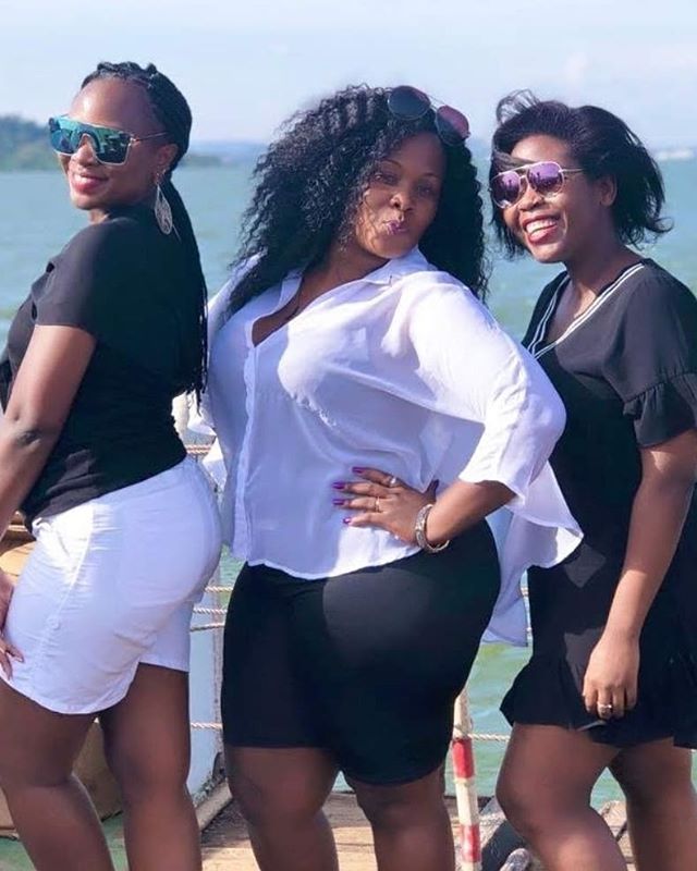 One word for these boat Cruisers👌🔥🔥🔥............#KlaSouthBoatCruise #beachparty #boatcruisecountdown rotaryclubofmilimani