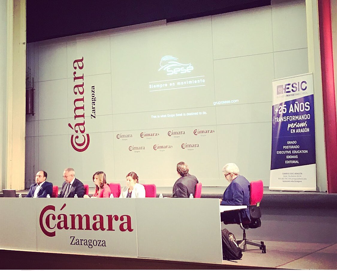esiczaragoza's tweet photo. Antonio Fondevila de #GrupoSesé, una empresa familiar que da servicio a 15 países👉 Nuestros pilares son: personas, procesos, tecnología y medioambiente. #ESIClogistica https://t.co/40ylM5oWbh