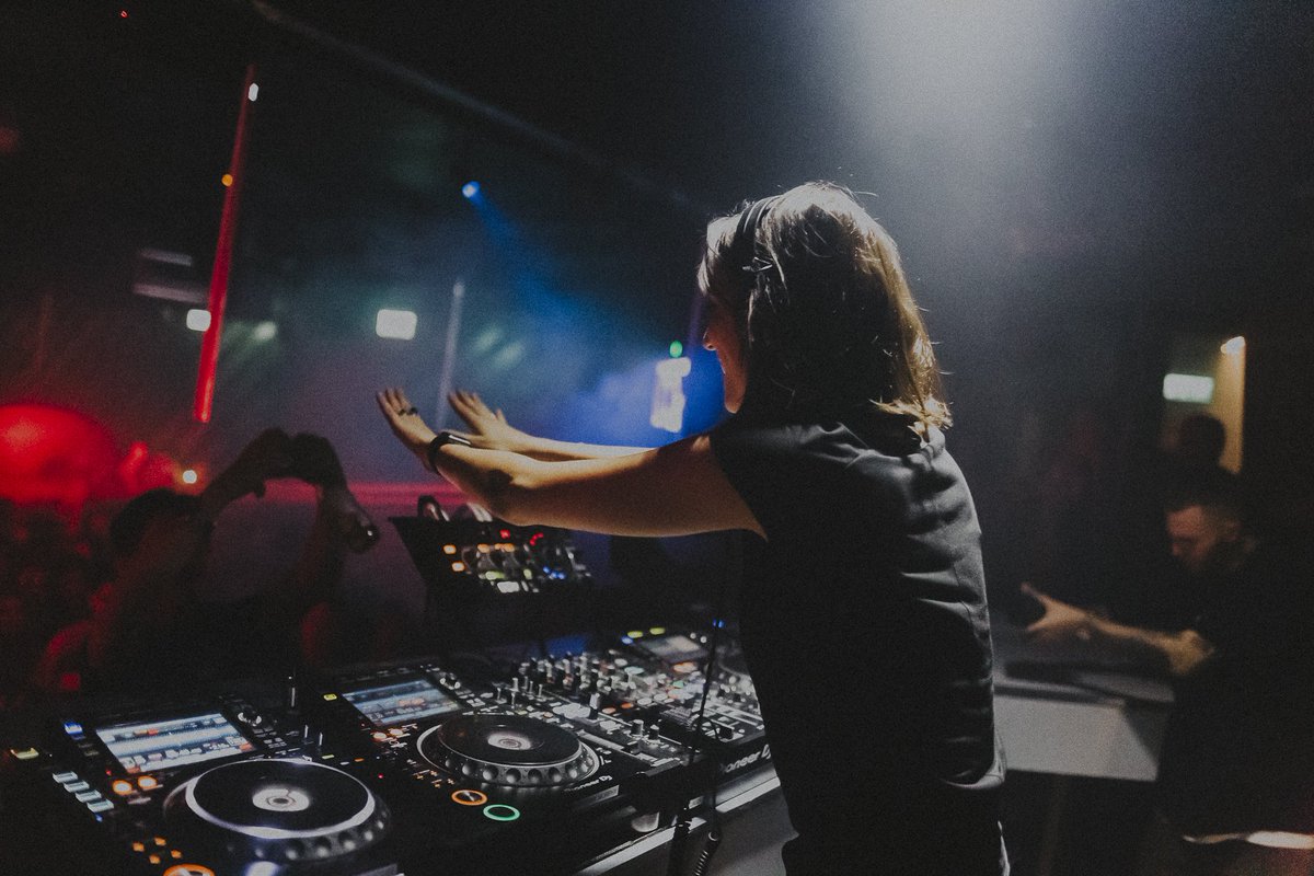 Who has the other half of this photo? 
<a href="/AmelieLens/">Amelie Lens</a> did you get tagged?