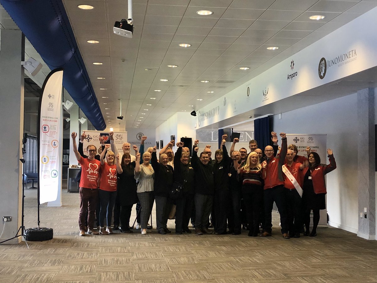 Ambiwlans_Cymru's tweet photo. Heddiw ar ddiwrnod #RestartAHeart, rydyn ni yn @CardiffCityStad ar gyfer lansiad @savealifecymru 🏴󠁧󠁢󠁷󠁬󠁳󠁿❤️. Ar hyn o bryd yn sefydlu i wneud hyfforddiant CPR gyda chydweithwyr, ffrindiau a sefydliadau partneriaeth! #AchubBywydCymru #TeamWAST @PadsCymru @CarlPowell2 https://t.co/TY2BwXJRXq