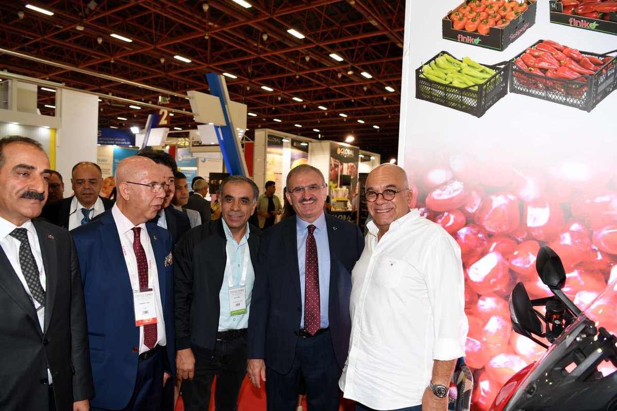 Vali <a href="/munirkaraloglu/">Münir Karaloğlu</a>, bu yıl ikincisi düzenlenen #InterfreshEurasia Yaş Sebze-Meyve, Depolama, Ambalaj ve Lojistik Fuarı’nın açılışını gerçekleştirdi. 
🍊🍋🥝🥑🥒🍇🍒🍍🍓🍌🍐🌶🍈🍅🍆🥬🥭🥦