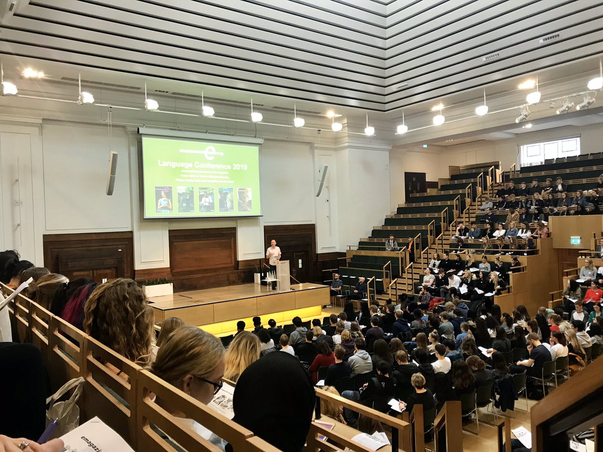 DCHS_English's tweet photo. A-level English language trip time! Learning about linguistics and language ideologies at the Emagazine Language Conference in Euston #EngLang2019 @EngMediaCentre https://t.co/kwqJflybyB