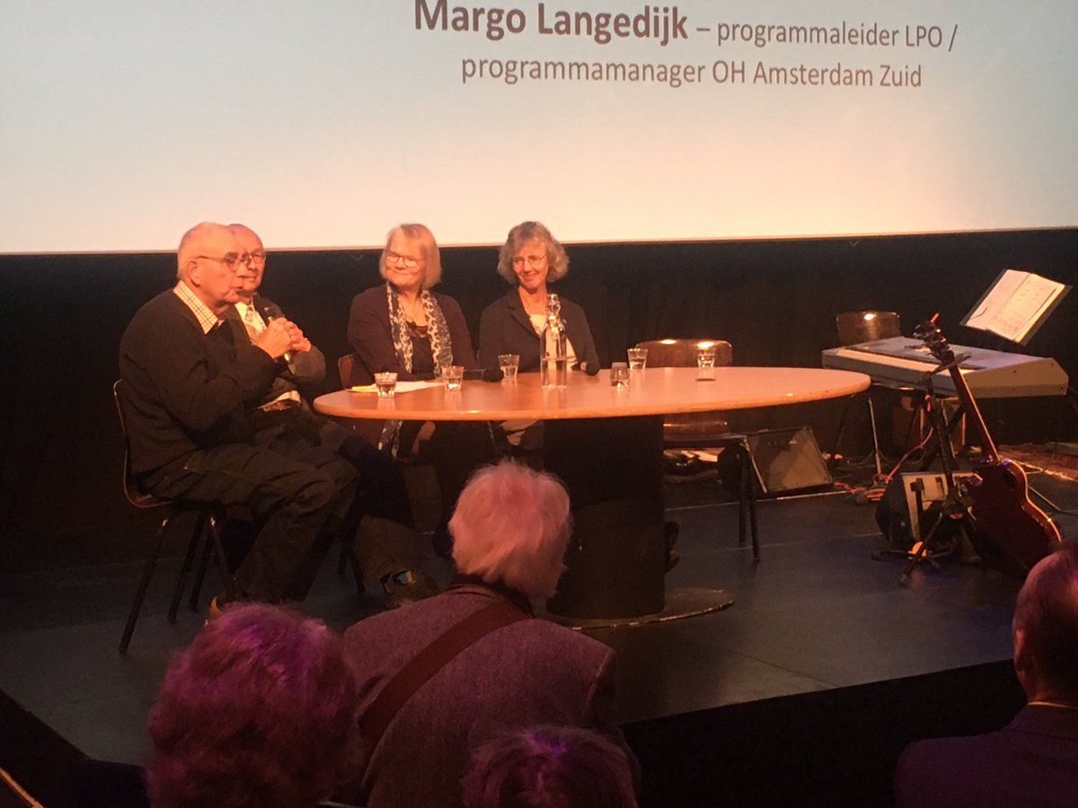 Dagje Amsterdam. Beloofd mooie dag te worden op lustrumcongres Odensehuizen in Pakhuis de Zwijger