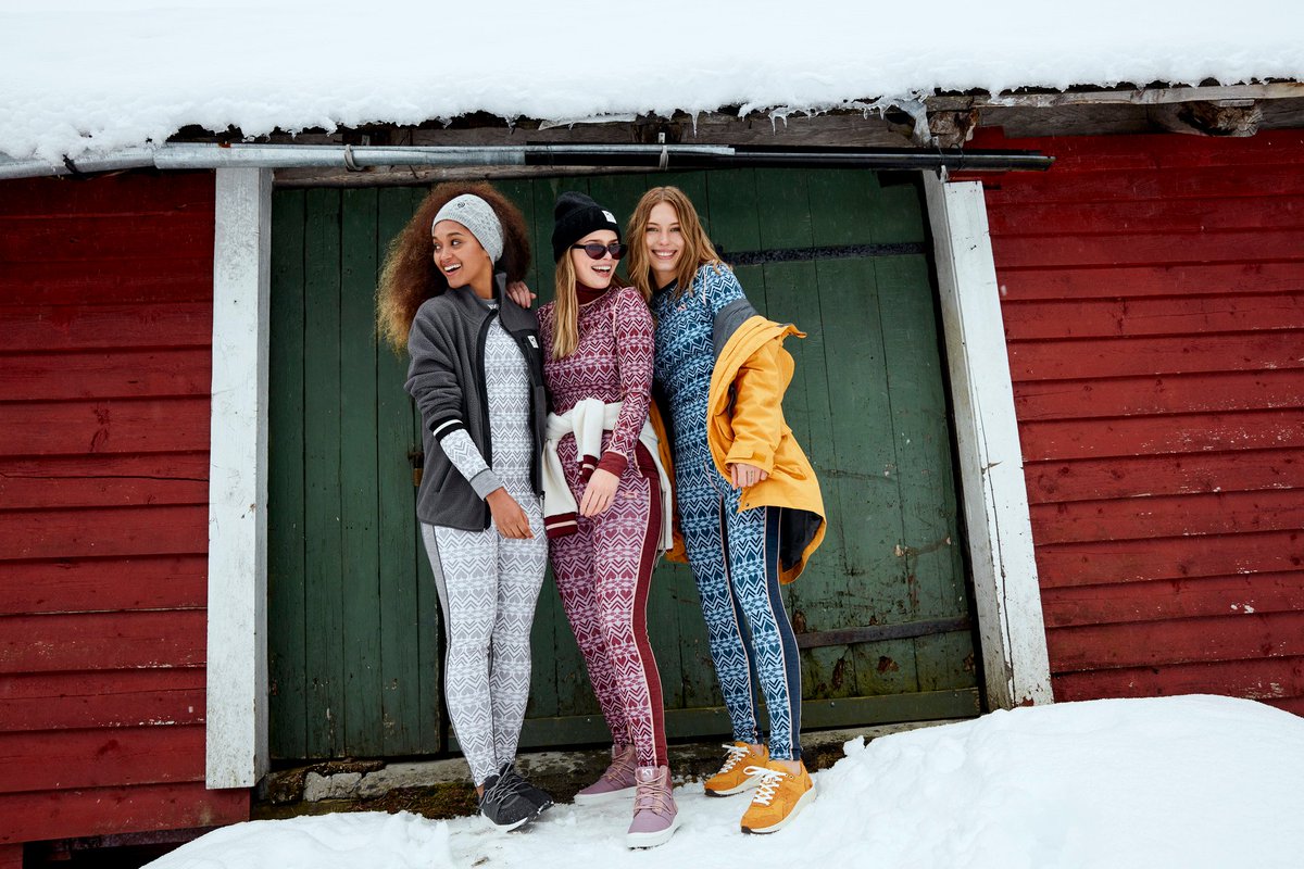 Dāmas! Jaunumi jums 🤩 Šogad preču klāstu esam papildinājuši ar 🇳🇴 norvēģu zīmola Kari Traa termoveļu. 🔸For girls, by girls🔸
👉 Silta, stilīga un ērta;
👉 Klāstā pieejama arī merino vilnas termoveļa;
📌 Rīgā Dārzciema 60 mysport.lv/lv/termovela.h…